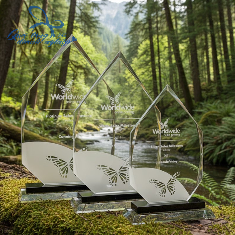 Kỷ Niệm Chương Vinh Danh Tập Đoàn - Cơ Quan - Tổ Chức